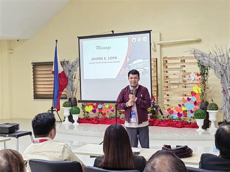 SDO Calamba City holds 11th flag .